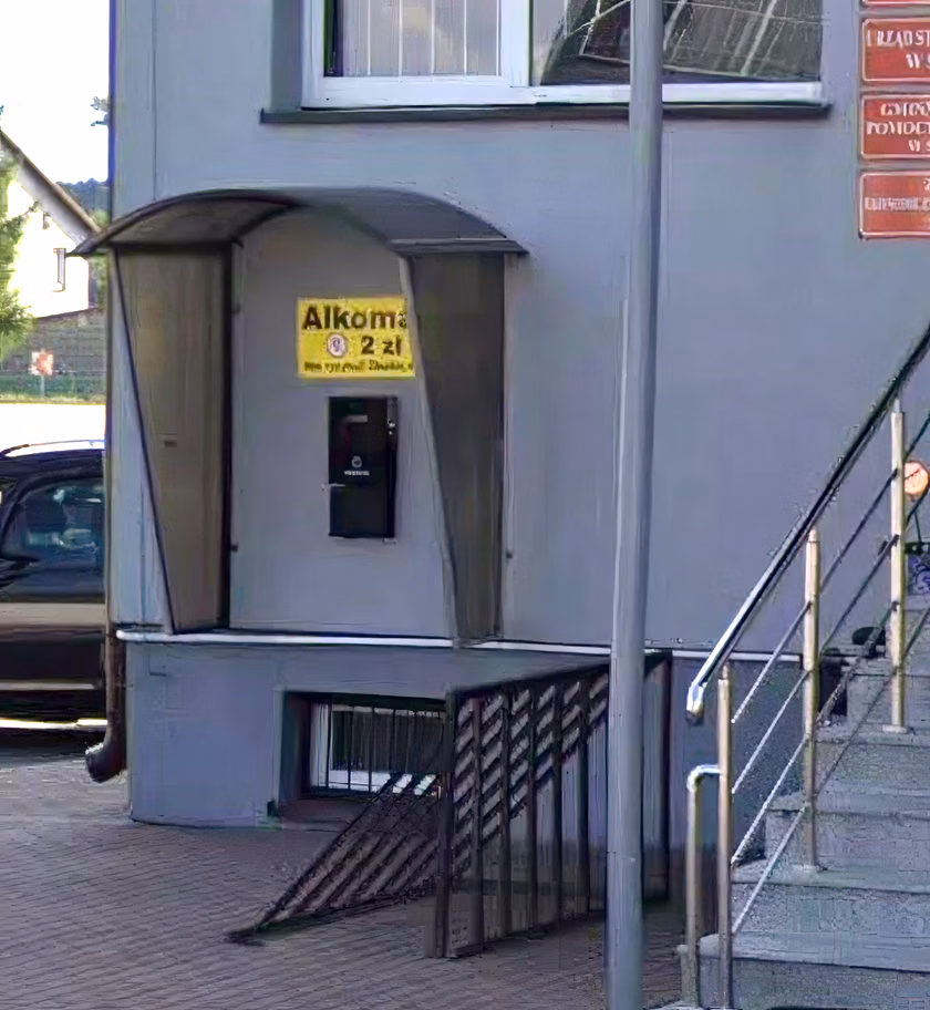 Alkomat zabił mężczyznę ? . Policja wyjaśnia przyczyny zgonu .